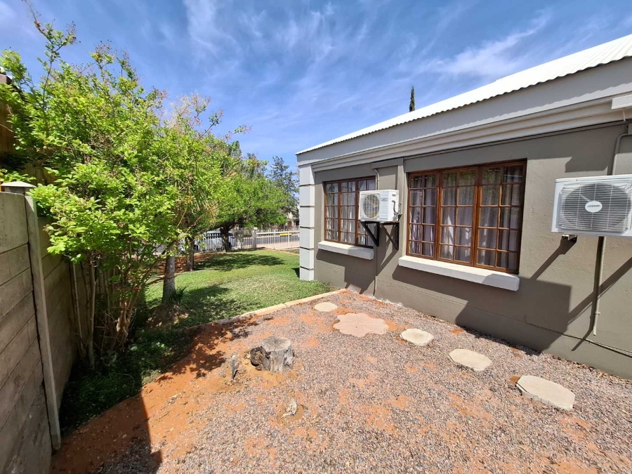 2 Bedroom Property for Sale in Keidebees Northern Cape